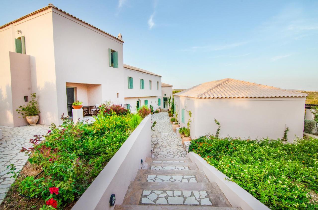 The Windmill Resort Mitata Bagian luar foto
