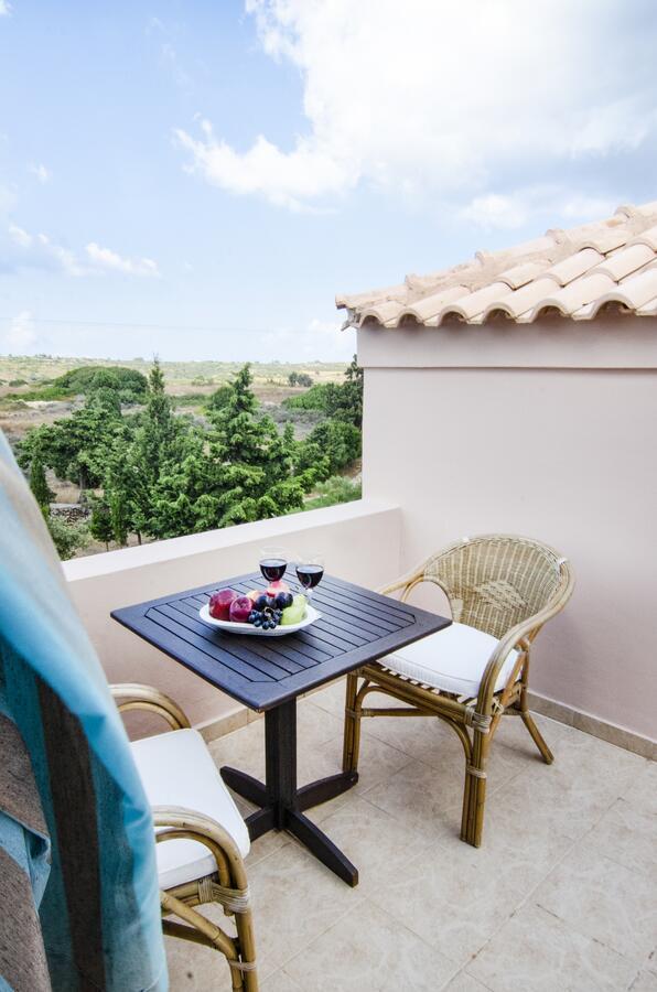 The Windmill Resort Mitata Bagian luar foto