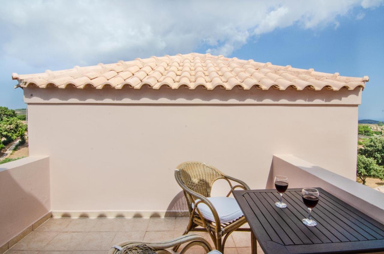 The Windmill Resort Mitata Bagian luar foto